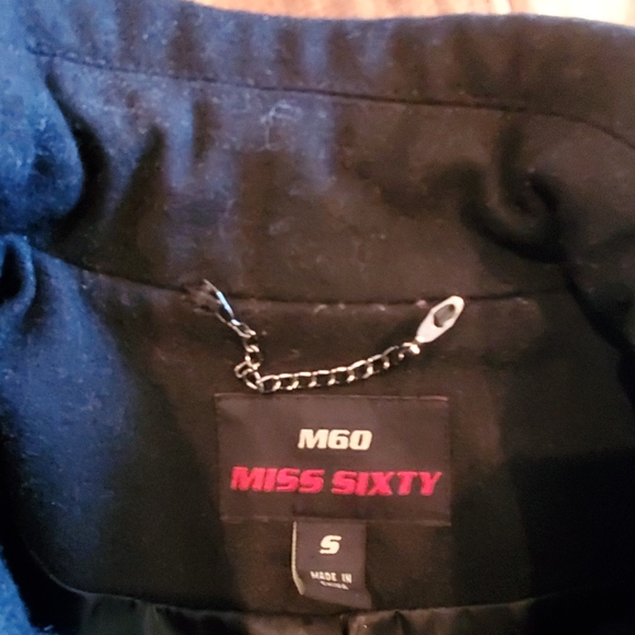 Coat - Picture 3 of 5